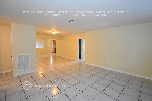 Foto del edificio - 6740 SW 10th Ct