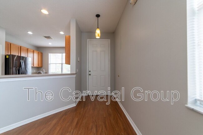 Building Photo - 5150 Regatta Dr