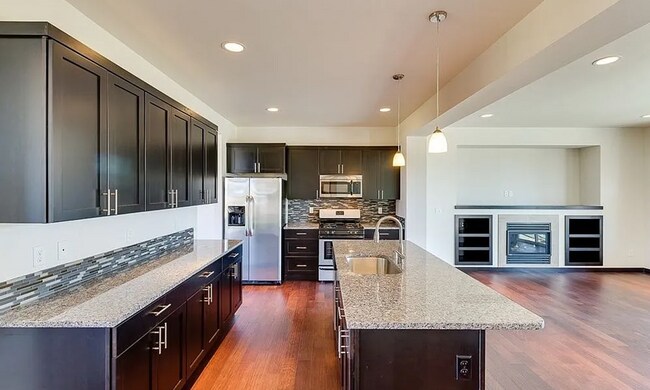 Foto del edificio - Mount Vernon 4 Bedroom