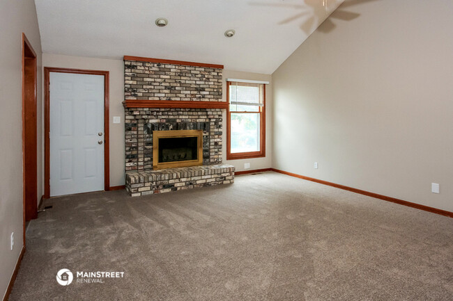 Foto del edificio - 3707 N 154th St