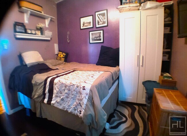 Building Photo - Bedroom with large living space on AVENUE C