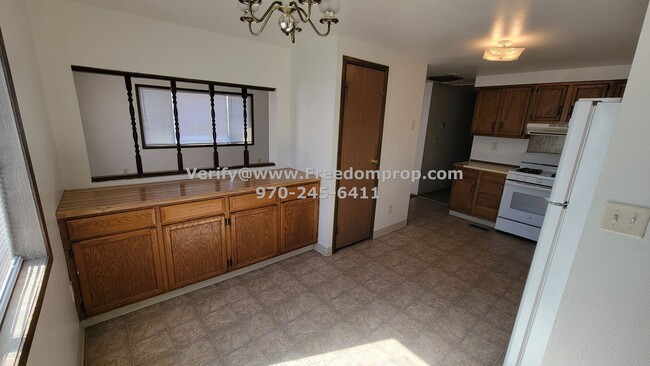 Foto del edificio - Great 3 bedroom house with lots of storage