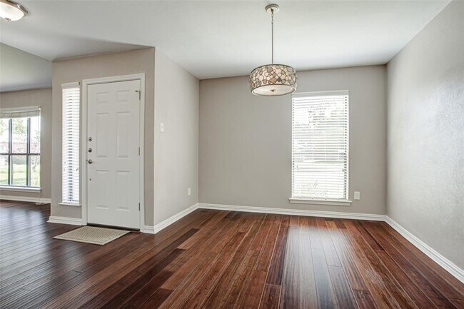Building Photo - 10537 Sandpiper Ln