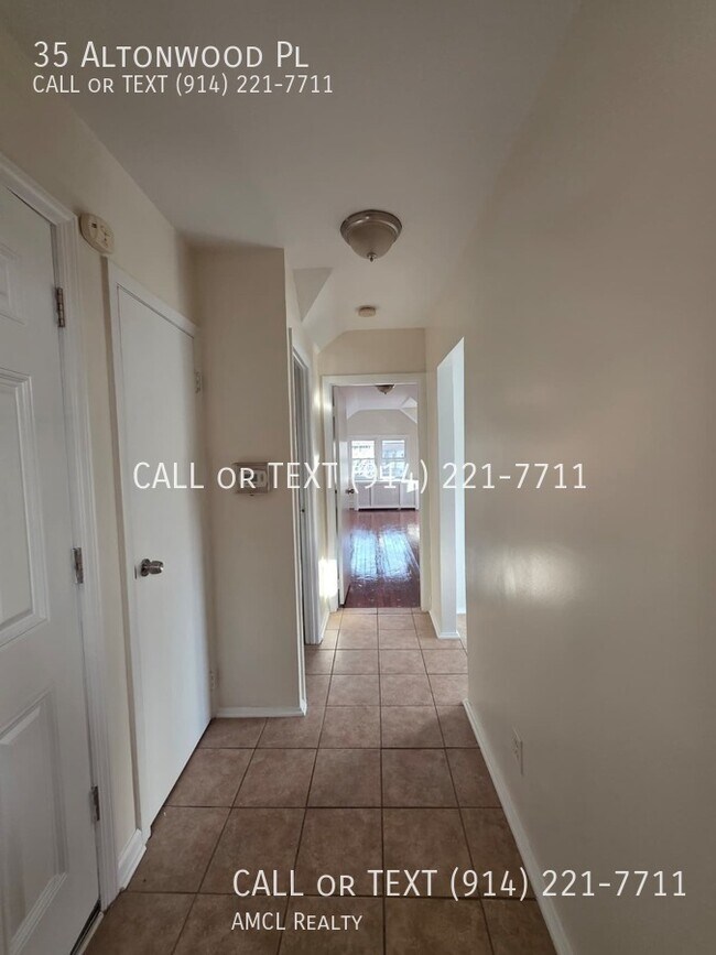 Foto del edificio - 35 Altonwood Pl