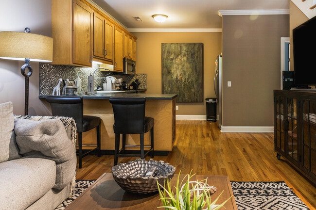 Foto del edificio - 225 W 17th St