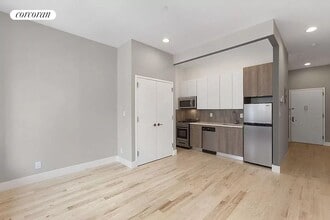Building Photo - 614 W 148th St