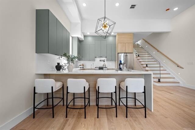 Building Photo - 27 Graham St