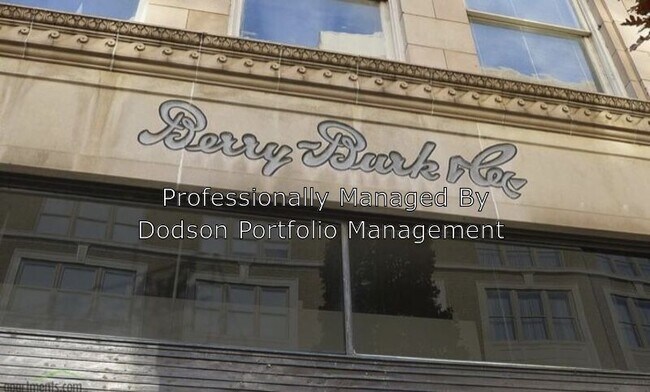 Foto del edificio - 525 E Grace St