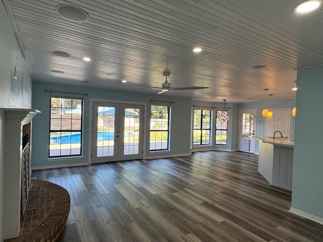 Building Photo - 805 Harbor Ln