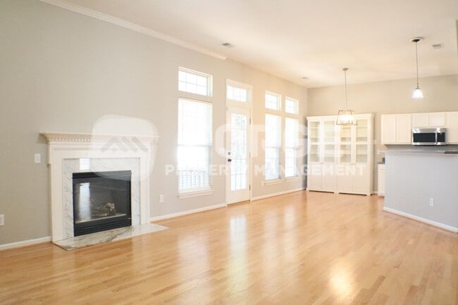 Building Photo - 819 Laurel Meadows Pkwy