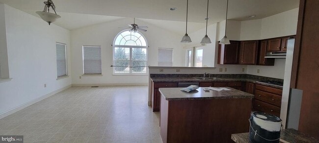 Building Photo - 1074 Grayson Dr