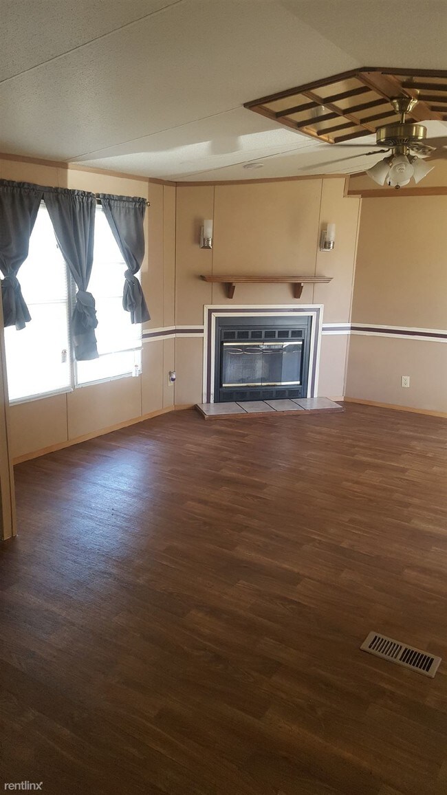 Building Photo - 4305 E Sunburst St