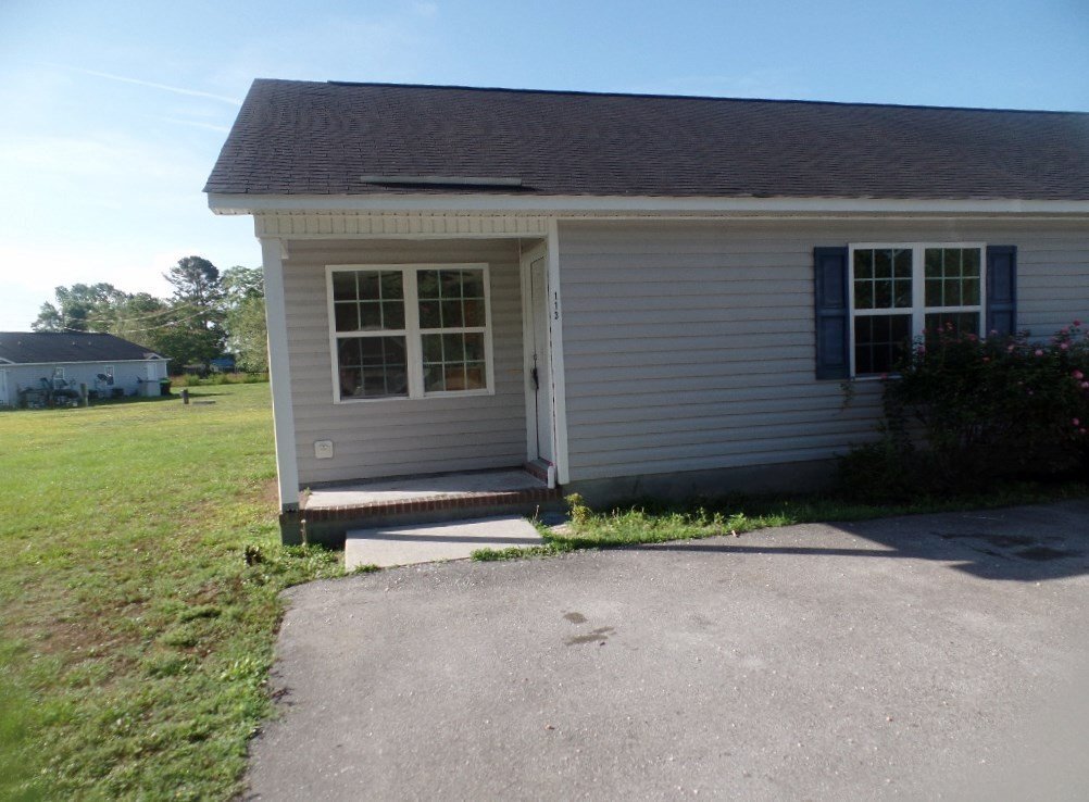 113 Simmental Ln, Richlands, NC 28574 Room for Rent in Richlands, NC