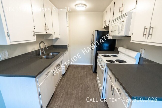 Building Photo - 18411 Vincennes - Gorgeous, fully renovate...