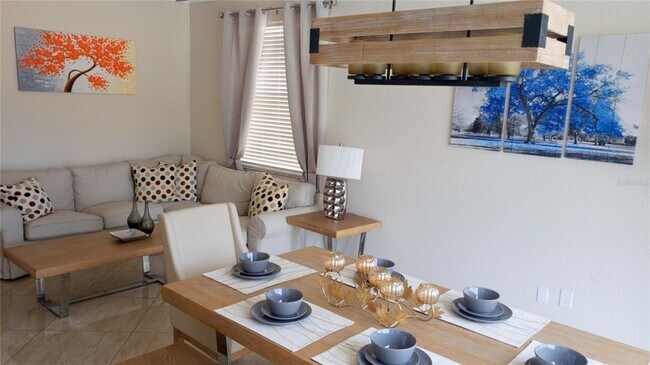 Foto del edificio - 332 Gleneagles Dr