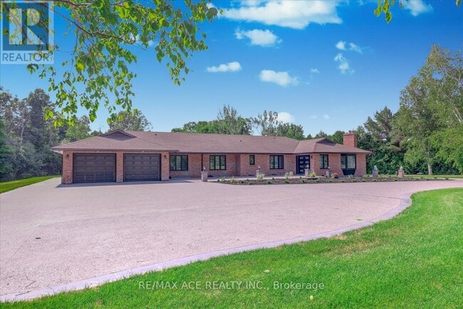 Building Photo - 3589 Tooley Rd