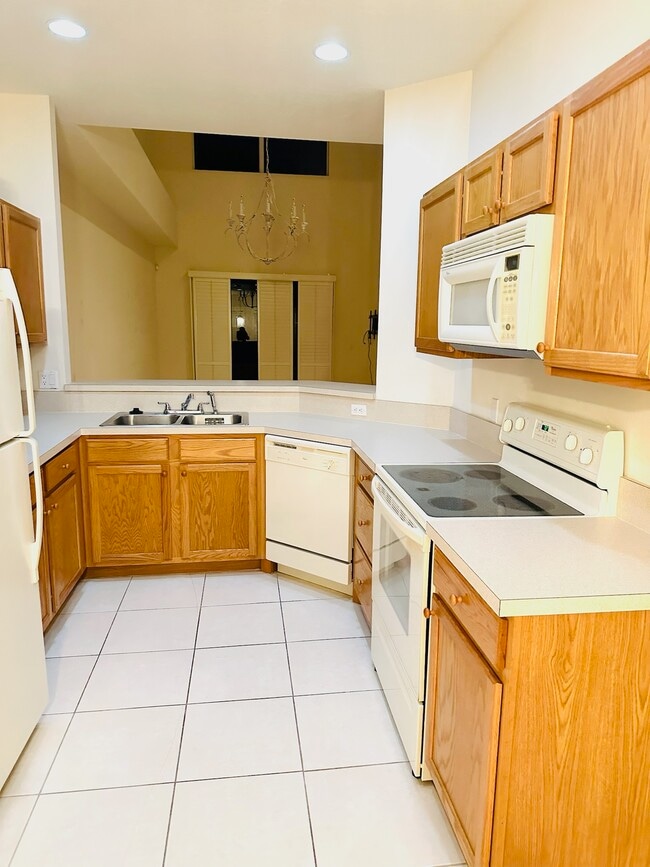 Building Photo - 9209 Wentworth Ln