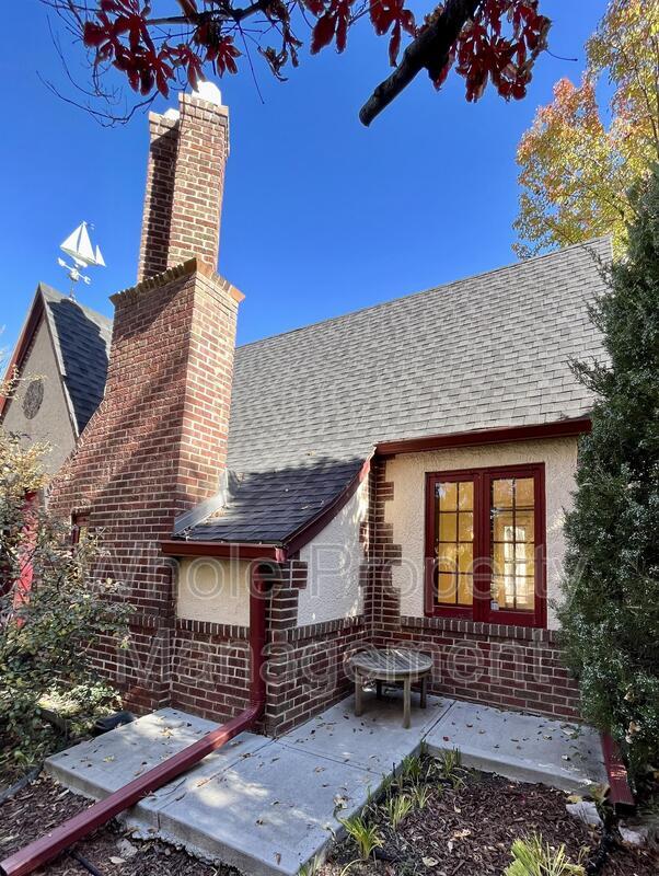Building Photo - 1678 N Monaco Pkwy