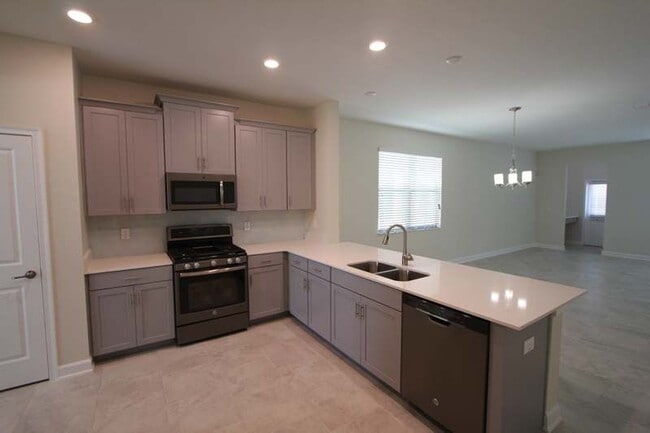 Building Photo - 15088 Night Heron Drive