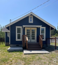 Building Photo - 4676 Fieldbrook Rd
