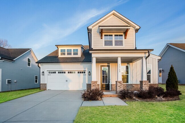 Building Photo - COMING SOON: 3BR/3BA w/ 2-Car Garage near Matthews Town Center