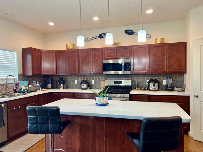Building Photo - 904 Clydesdale Dr