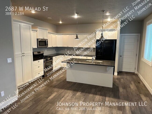 Foto del edificio - 2687 W Malad St