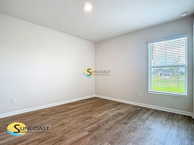 Foto del edificio - 7005 Hemlock Crse