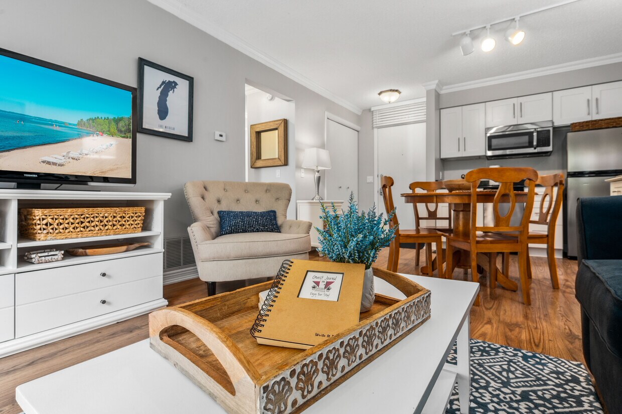 Foto principal - 5715 Creeks Crossing N