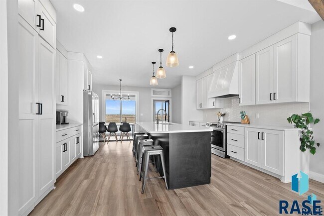 Building Photo - 47152 275th St