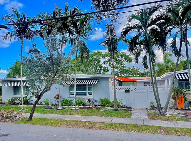 Foto del edificio - 1614 NE 7th St