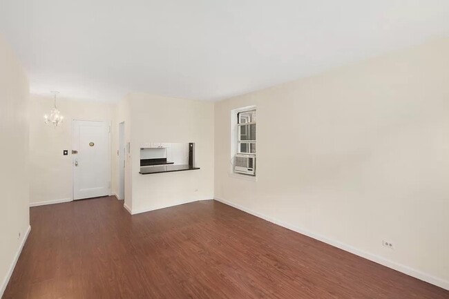 Photo - 640 W 231st St Apartment