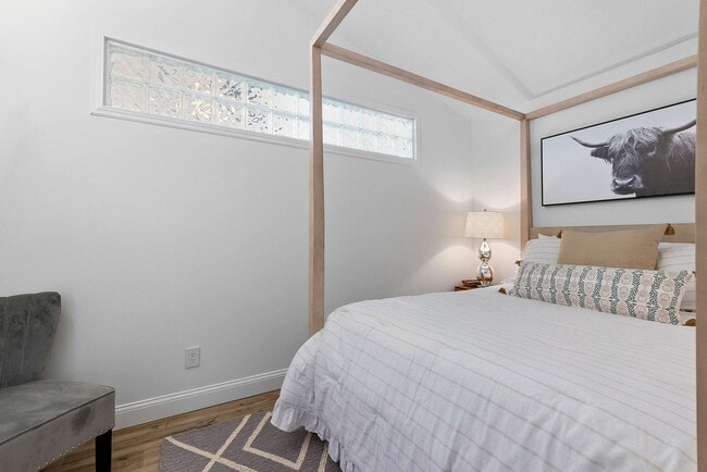 Building Photo - 152 Manresa Rd