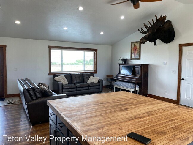 Building Photo - 4 br, 3 bath House - 3341 Elk Ridge Road, ...