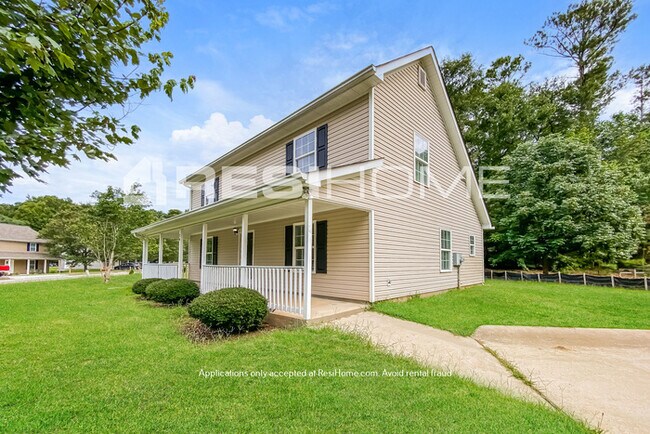 Building Photo - NEWLY RENOVATED HOME FOR RENT