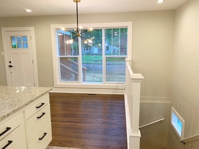 Foto del edificio - BUTLER UNIVERSITY 4BR/4BA PROFESSIONALLY REMODLELED!!   PERFECT FOR 4 ROOMATES!