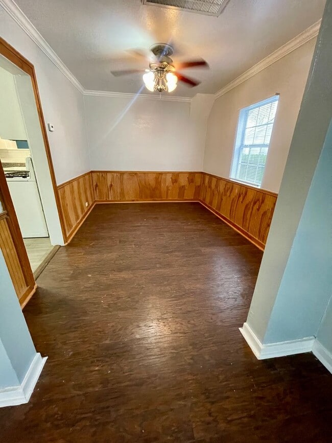 Foto del edificio - 715 10th Ave N