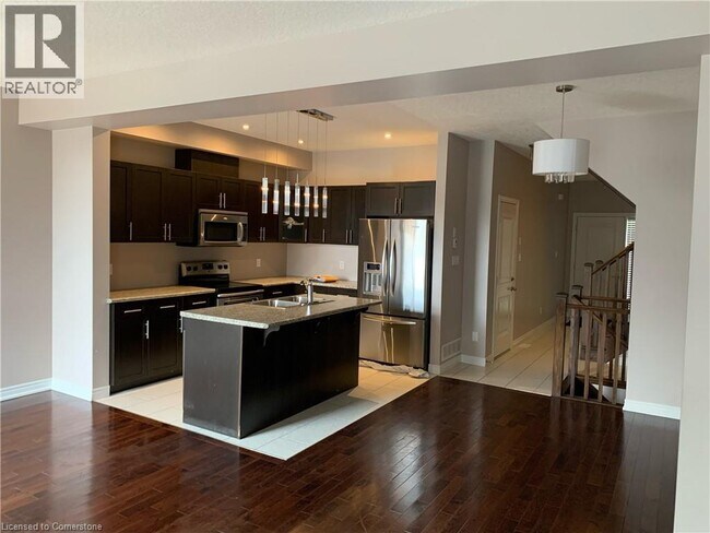 Building Photo - 116 Highgate Dr