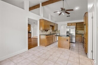 Building Photo - 105 Kite St