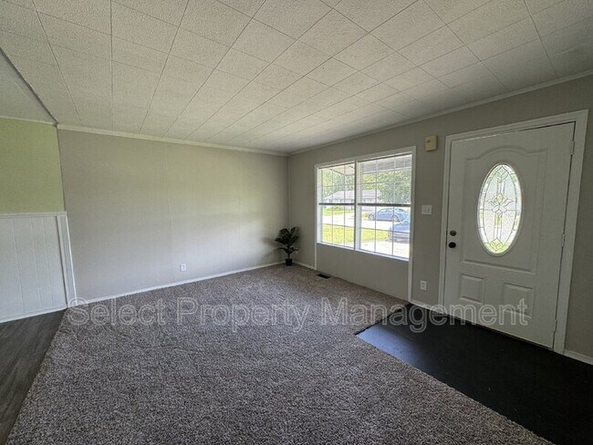 Building Photo - 2530 Darlene Ct