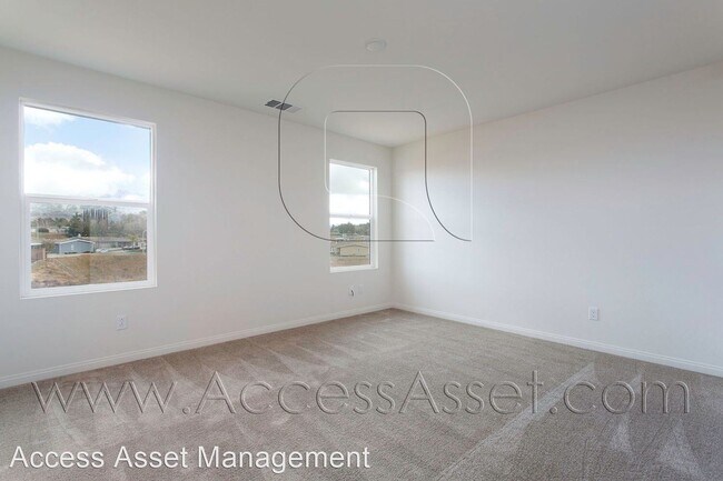 Foto del edificio - 4 br, 2.5 bath House - 35948 Michelle Lane