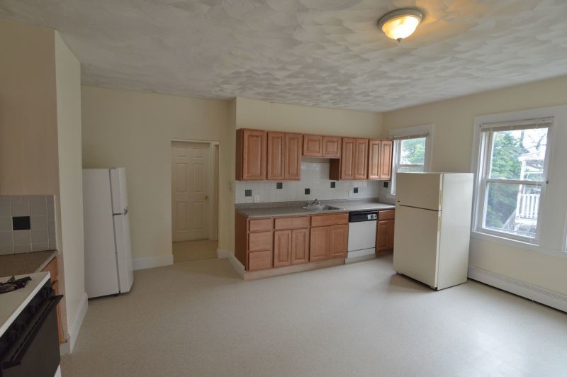 Primary Photo - 318 Fuller St