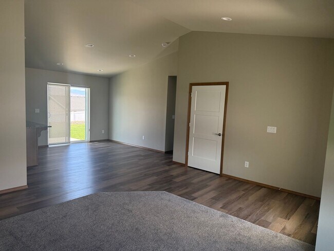 Foto del edificio - New Construction 3 bed, 2 bath!