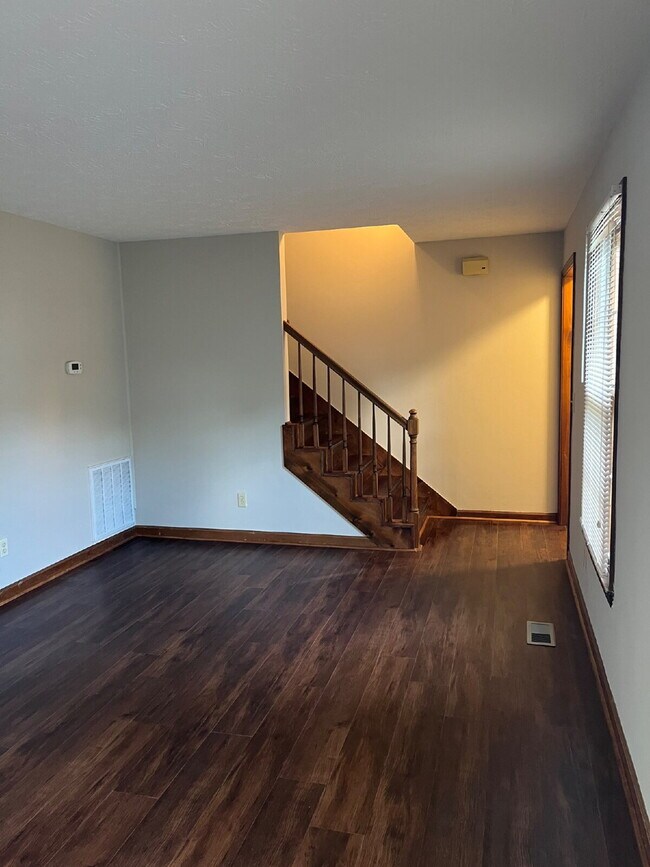 Foto del edificio - "Charming 3-Bedroom Retreat in Nashville – Spacious 1,149 Sq Ft with 1.5 Baths!"