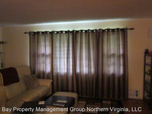 Foto del edificio - 3 br, 3 bath House - 932 ASHTON ST N.