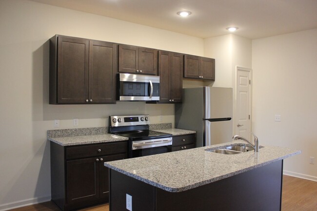 Building Photo - Nice 2 Bed 2 Bath Condo for Rent