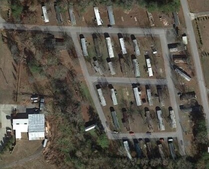 Aéreo - 785 S Main St