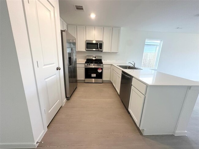 Building Photo - 16477 Blossom Grv Dr