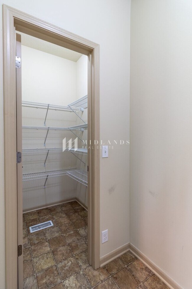 Foto del edificio - Williamsburg 2-Story Home