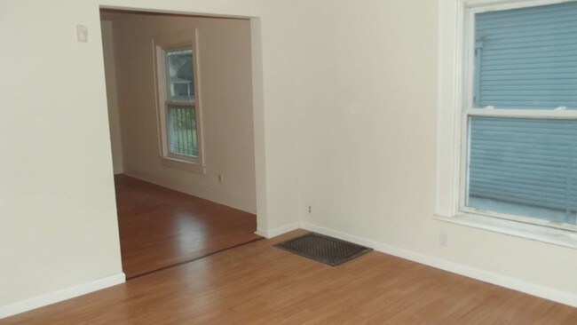 Foto del edificio - 138 N Kilmer St